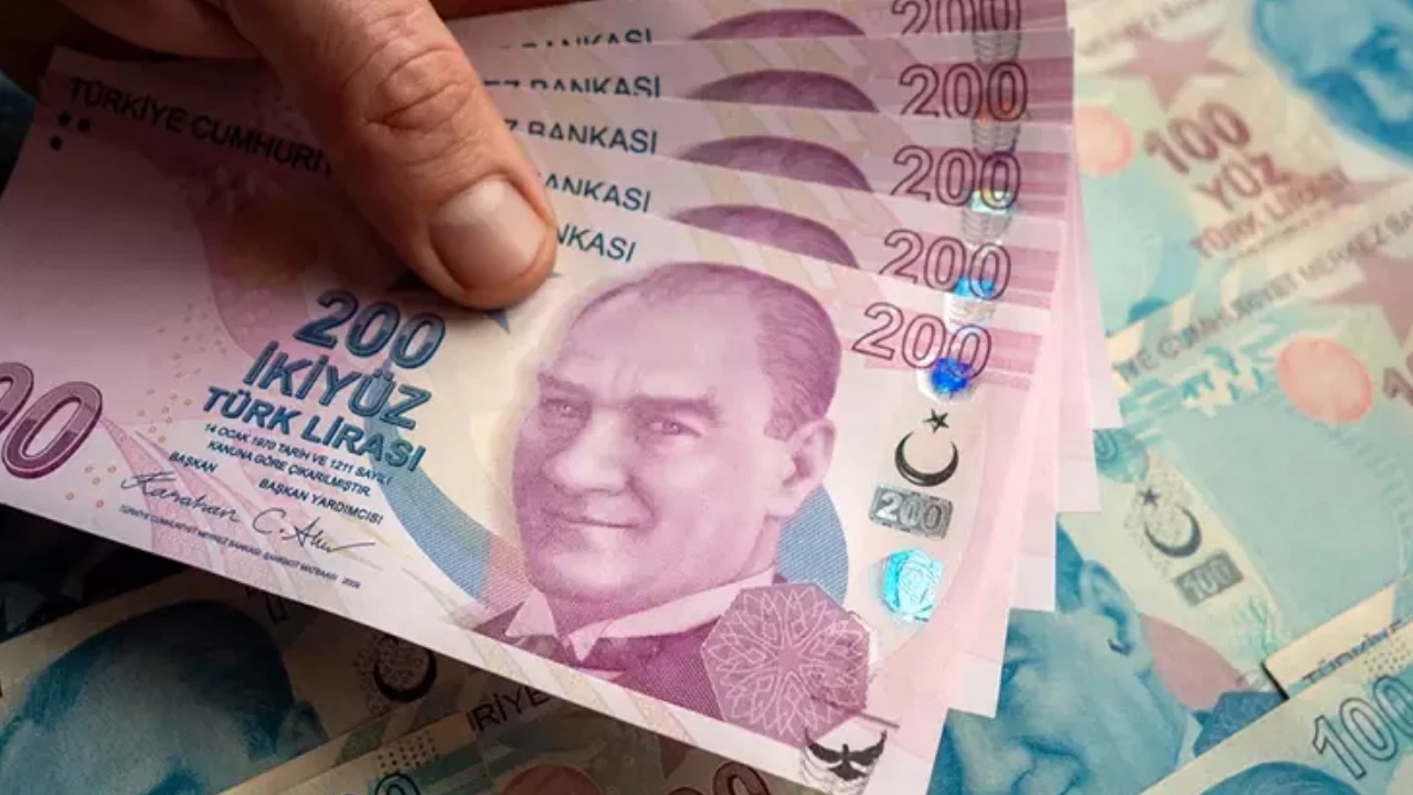 Bayram öncesi emekliye 12 bin TL’lik ek müjde